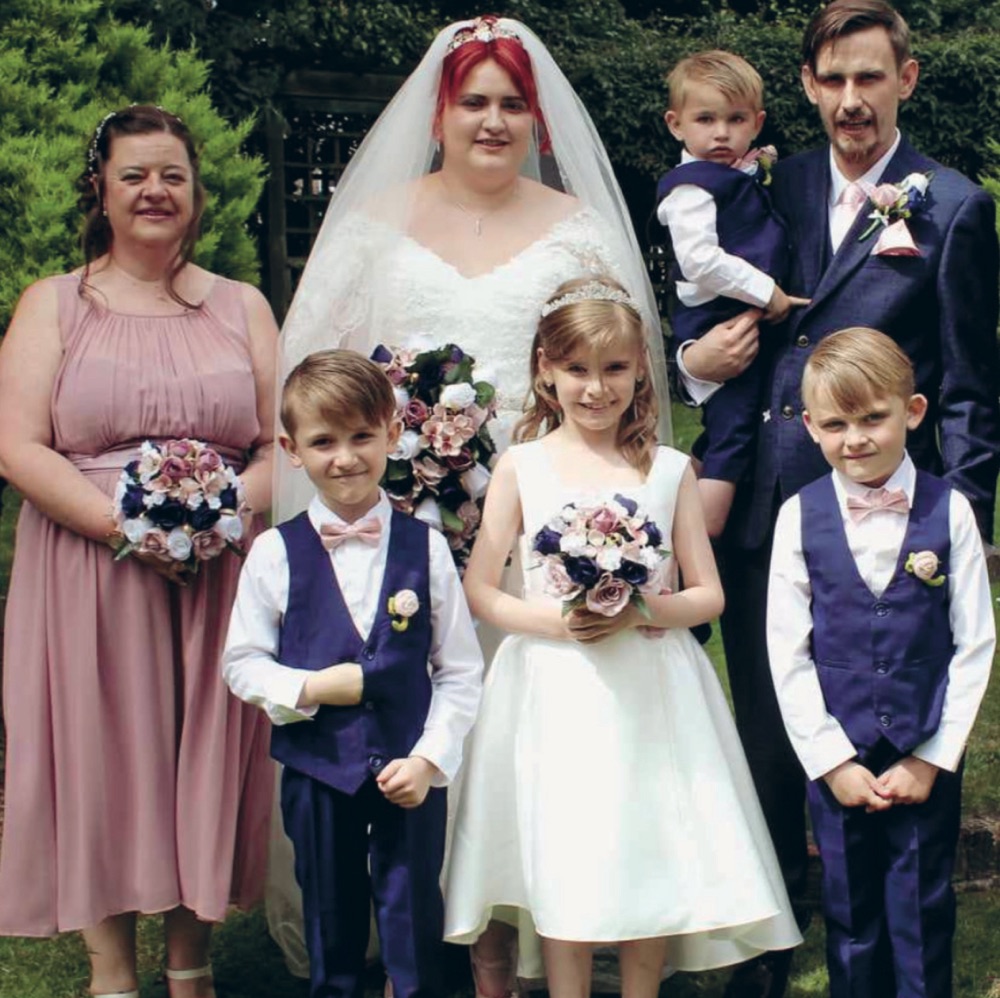 For the love of Ashleigh - Bridlington mum-of-four given just months to live