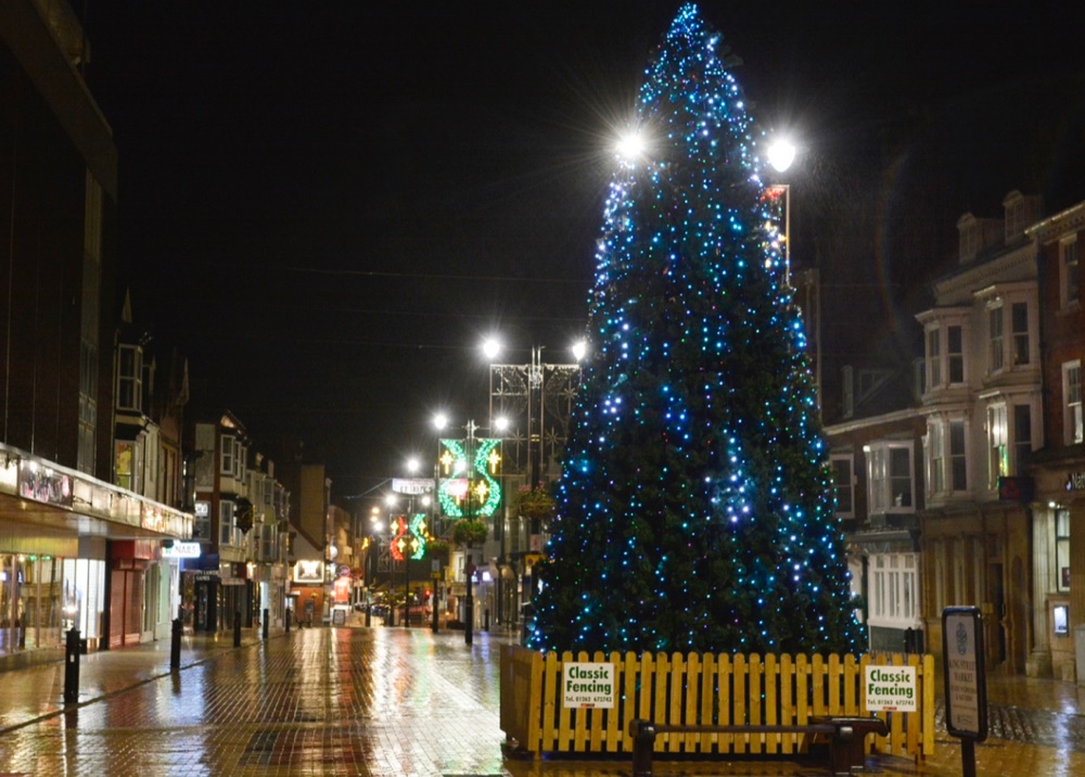 Ice Trail and lights switch-on to illuminate Bridlington town centre this Christmas