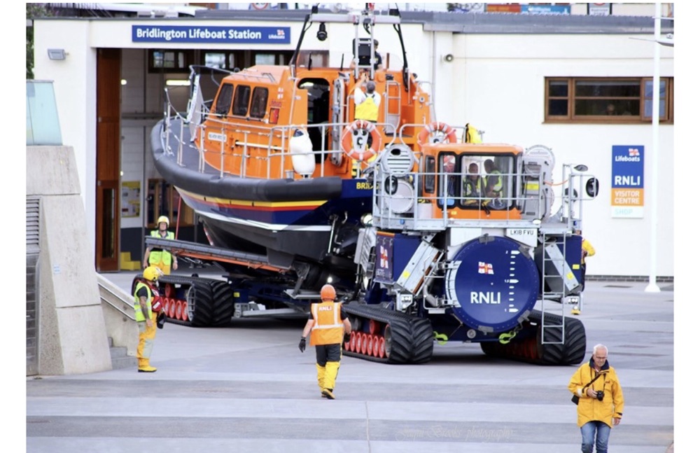 Two Bridlington RNLI crew achieve new milestones