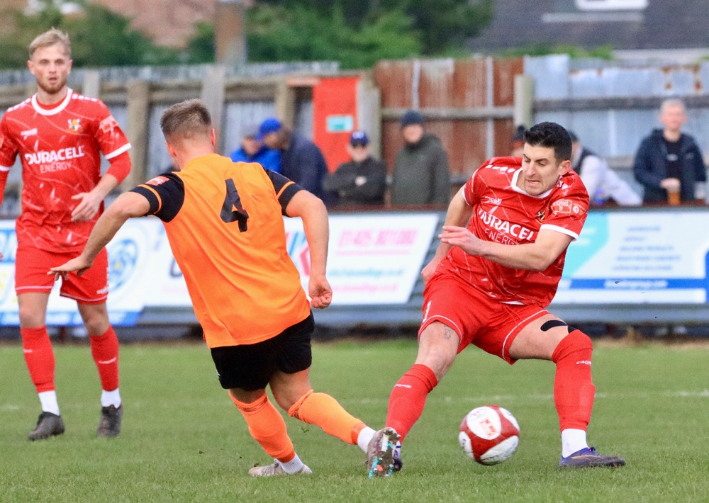 Seasiders lose out to high flying Emley AFC