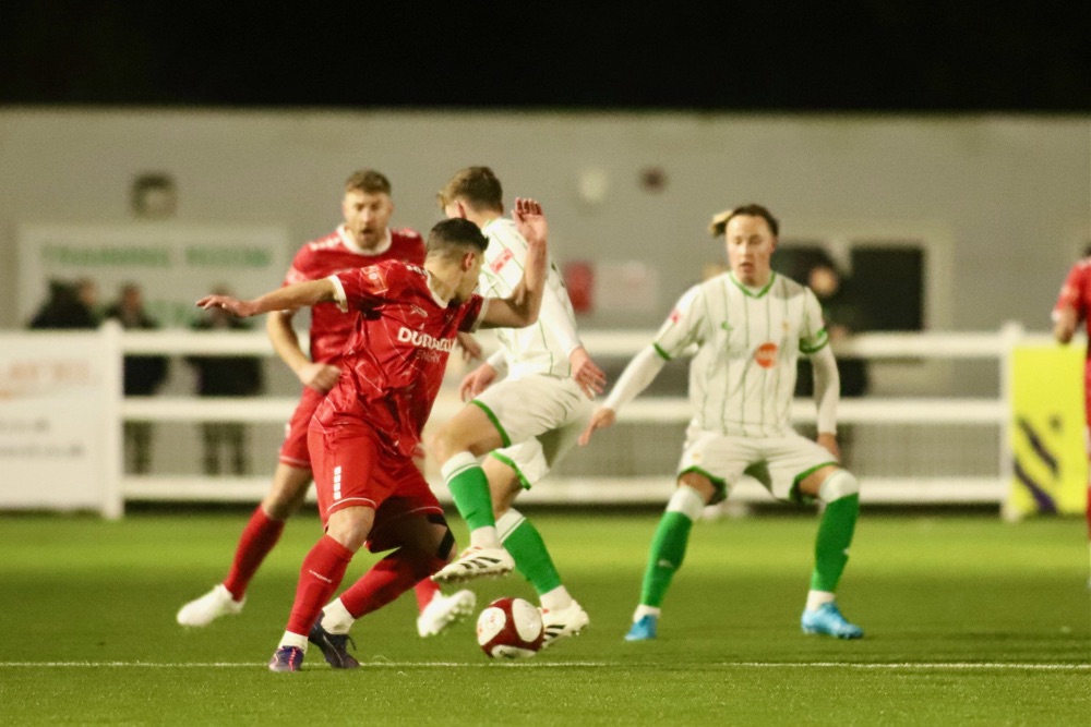 Seasiders suffer defeat at Bradford Park Avenue