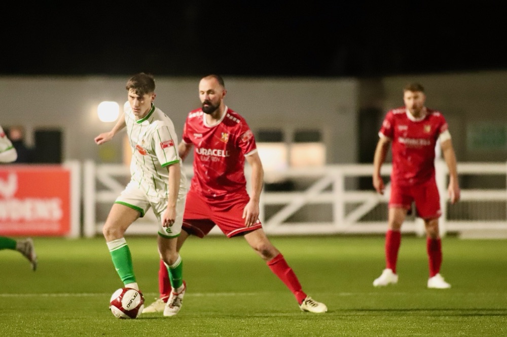 Seasiders suffer defeat at Bradford Park Avenue