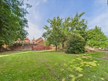 Bridlington’s Sandy Lane Hotel residential care home set to go under the hammer at auction