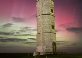 Northern Lights dazzle over Flamborough and the Yorkshire coast