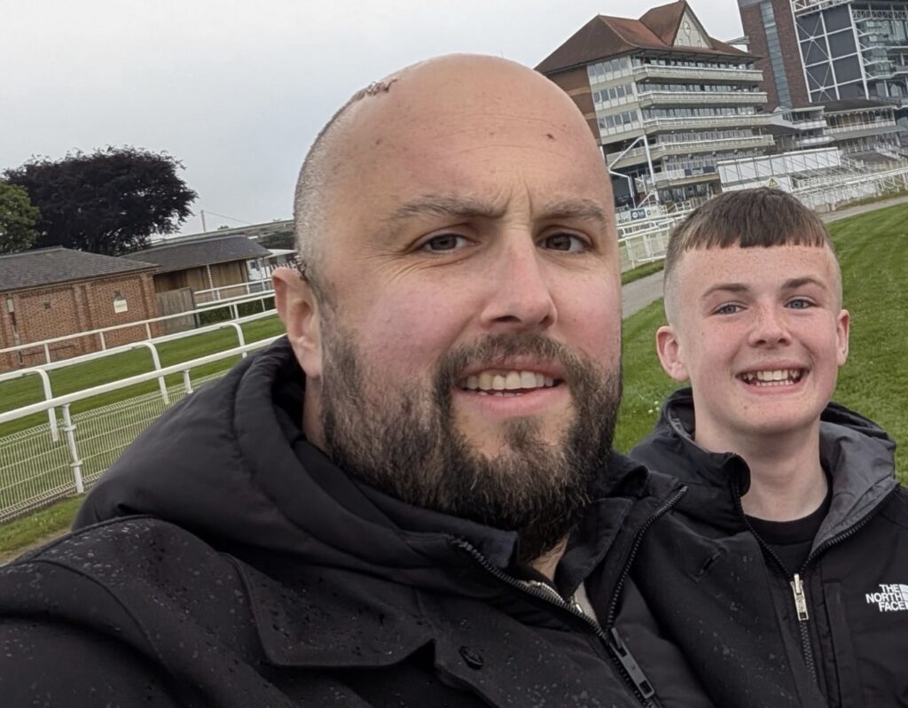 ‘Every Step Together’ - Bridlington teen joins dad’s 200km fundraiser for brain tumour charity