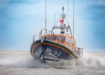 Lifeboats launch in Storm Boelo after distress beacon alert
